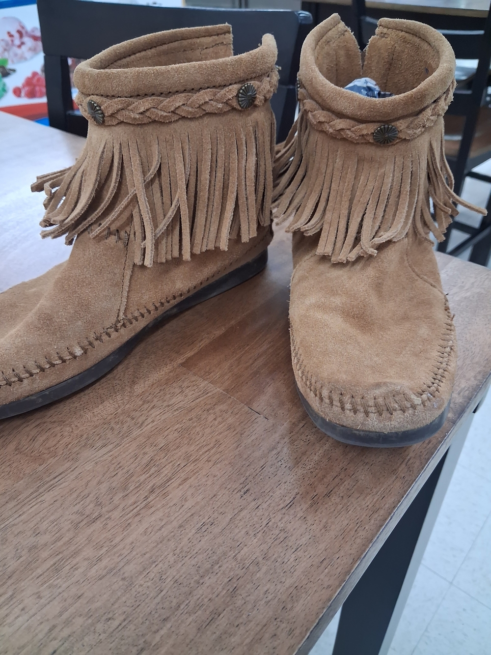 Minnetonka Kids Fringe Moccasin Boots in Tan Suede